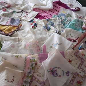 30+Vintage Embroidered Handkerchief Lot - Pastel Mix